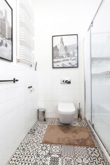 Wyjatkowy Apartament Na Rynku Вроцлав Екстериор снимка
