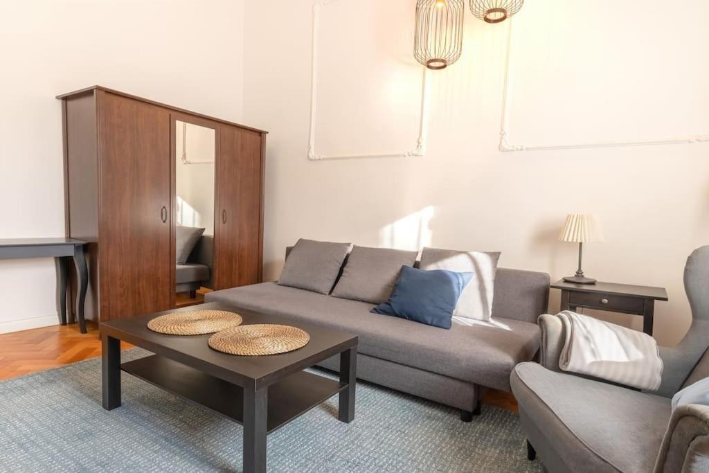 Wyjatkowy Apartament Na Rynku Вроцлав Екстериор снимка